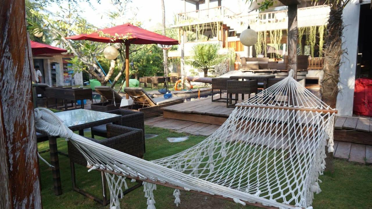 Pipe Dream Villas Resort Kuta  Exterior photo