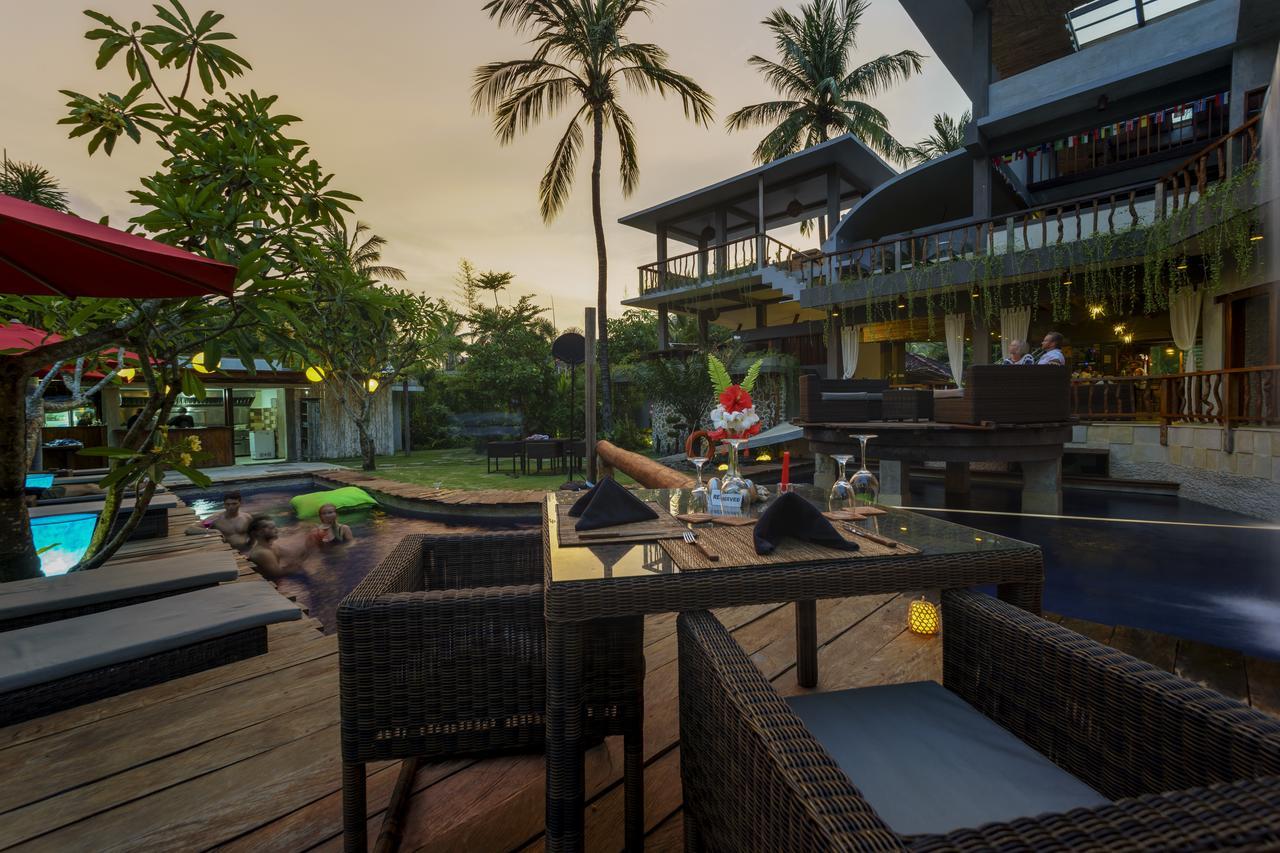 Pipe Dream Villas Resort Kuta  Exterior photo